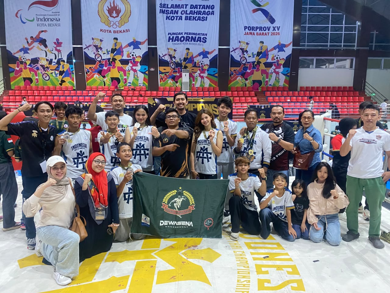 Sukses di Kejurnas 2026, Kontingen Muaythai Karawang Boyong 8 Medali Berkat Dukungan Lintas Sektor